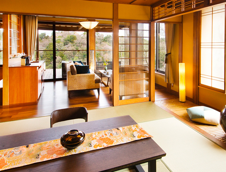 HYAKURAKU ocean view suite with open-air bath